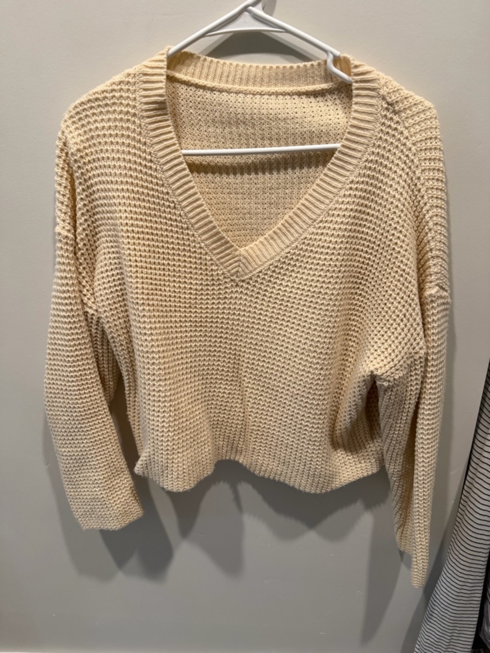 V-Neck Chunky Knit Sweater in Cream